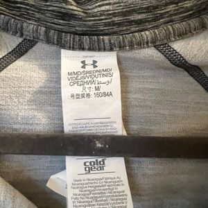 Under Armour Heather Grey quarter zip size medium